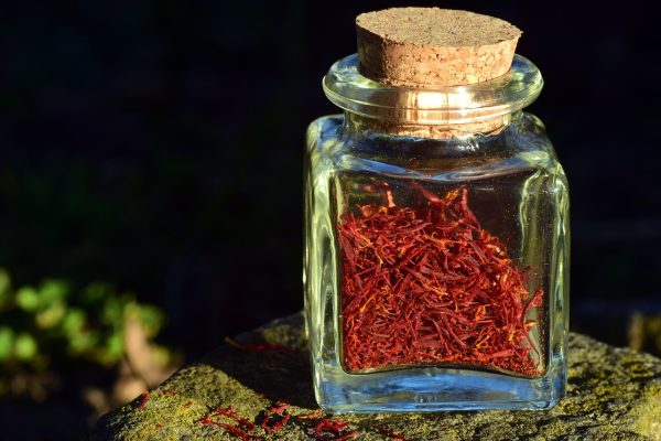 saffron, bottle, small, seasoning, red, aroma, cook, fragrant, odor, ingredient, glass, perfume, herbs, aromatic, saffron, saffron, saffron, saffron, saffron